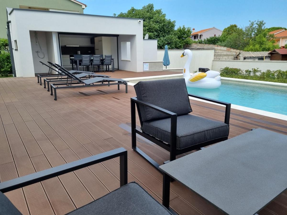 Valbandon Villa Lana מראה חיצוני תמונה